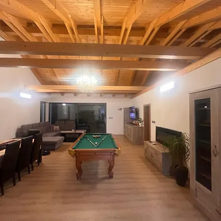Ubytovanie Apartmán *